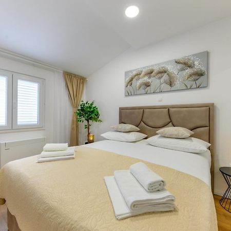 Apartmani Rita Baška Voda エクステリア 写真